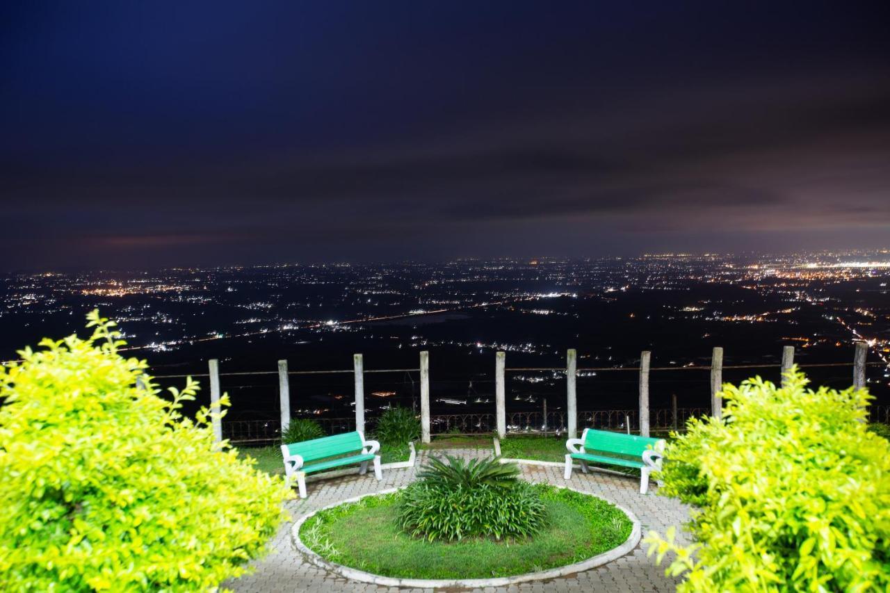 Kstdc Hotel Mayura Pine Top Nandi Hills Exterior photo
