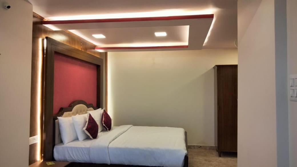 Kstdc Hotel Mayura Pine Top Nandi Hills Exterior photo